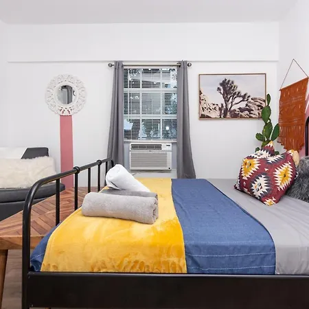 Studio With Backyard - Heart Of Midtown - Wynwood Apartment